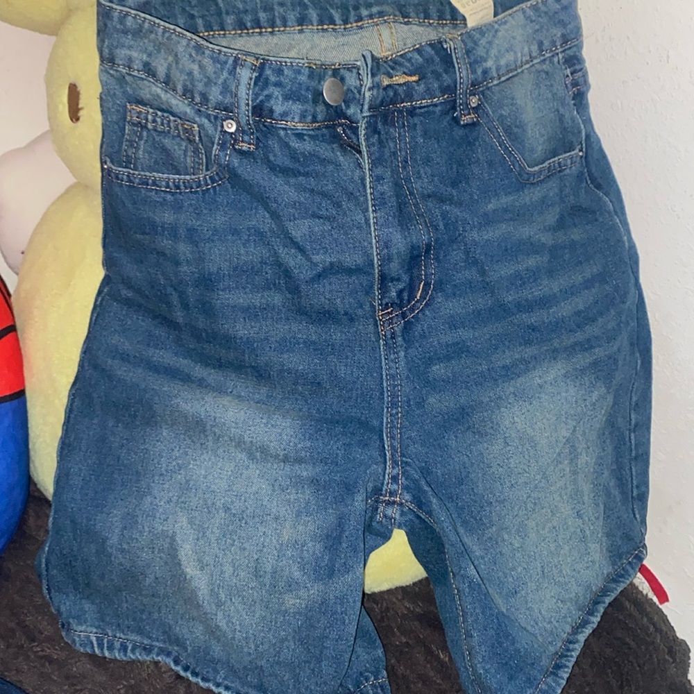 teen girl jorts